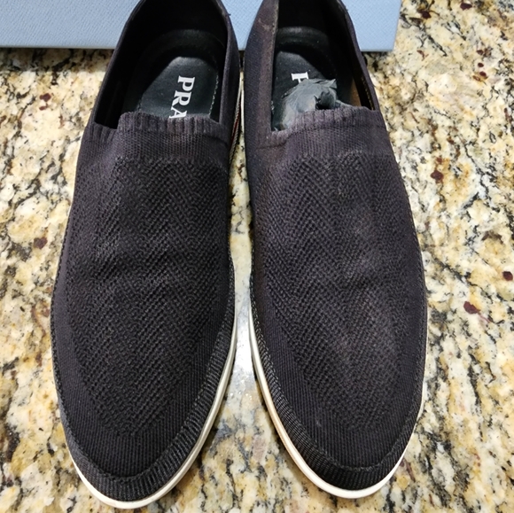 Prada sneaker. Used in excellent condition,  size 39 - Picture 1 of 13